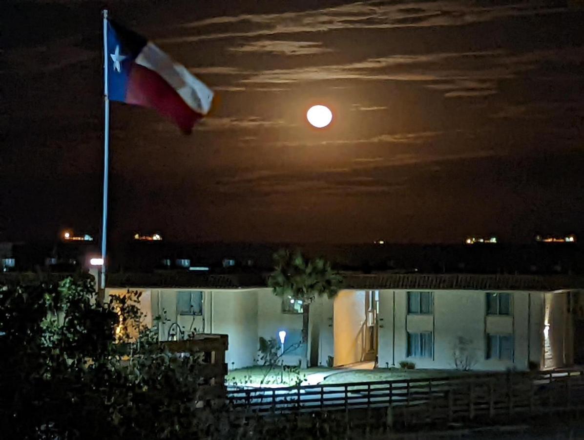 Belles Sea Inn Port Aransas Exteriör bild